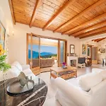 Apollo Up To 8px, Private Pool *