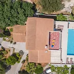 Apollo Up To 8px, Private Pool * פיסקרדו