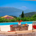 Apollo Up To 8px, Private Pool * פיסקרדו
