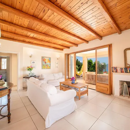 Apollo Up To 8px, Private Pool